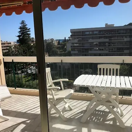 Διαμέρισμα « Oasis Provencale » *